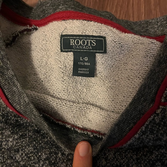 Roots Sweatshirt - Picture 3 of 4